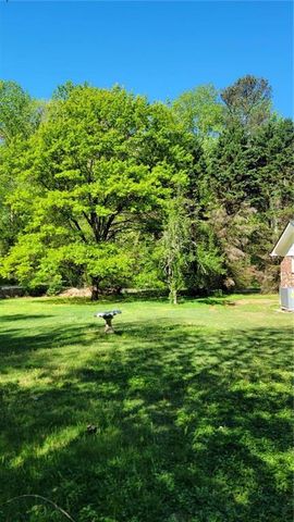 5686 Woodland Drive, Acworth, GA 30102