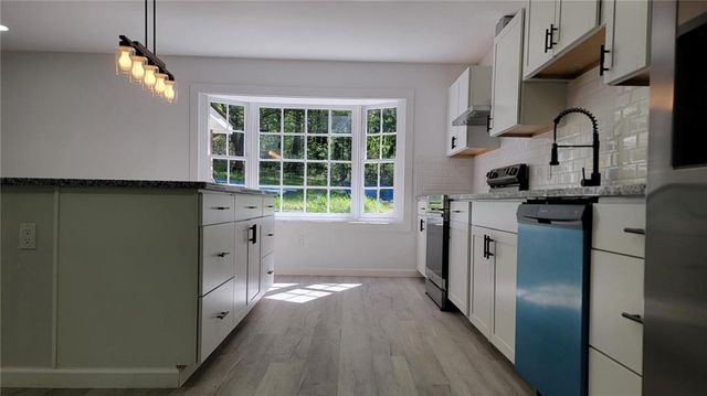 5686 Woodland Drive, Acworth, GA 30102