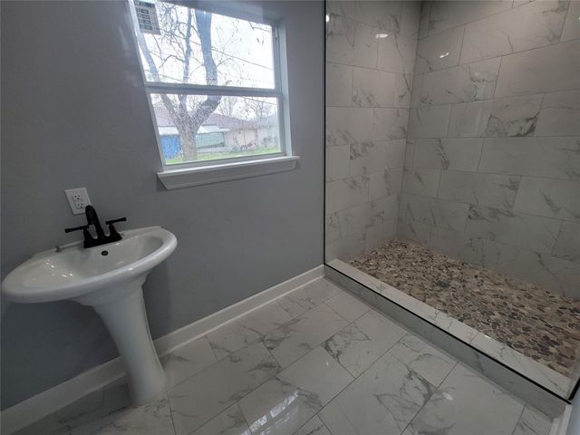 4859 Bellnole Drive, Houston, TX 77017