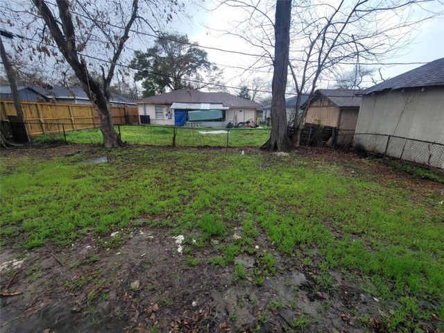 4859 Bellnole Drive, Houston, TX 77017