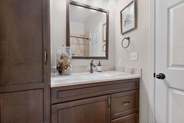 7217 Donet Court NE, Rio Rancho, NM 87144