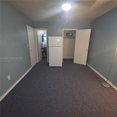 28 NW 170th Street 2, North Miami Beach, FL 33169