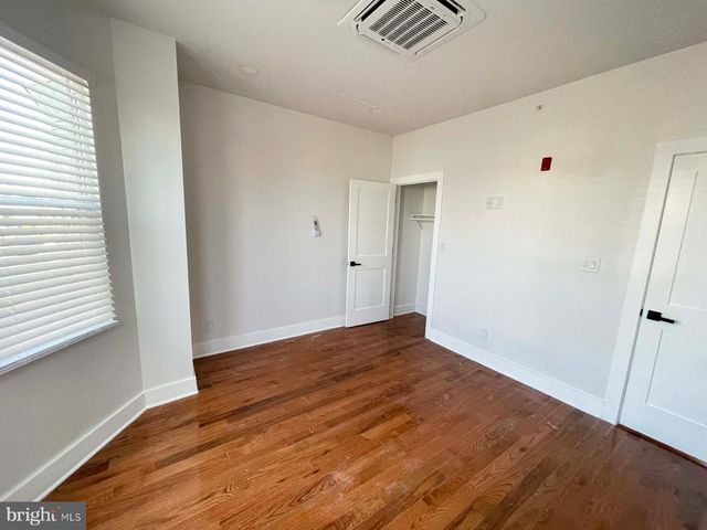 309 S 60TH ST, Philadelphia, PA 19143