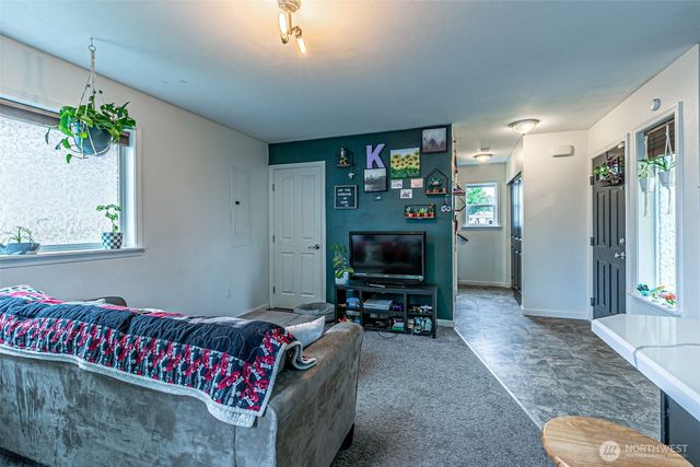 106 2nd Street NE, Yelm, WA 98597
