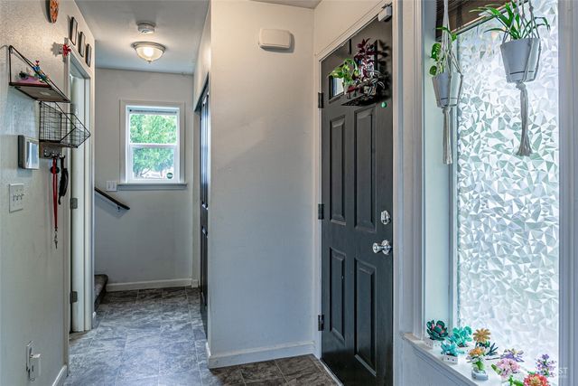 106 2nd Street NE, Yelm, WA 98597
