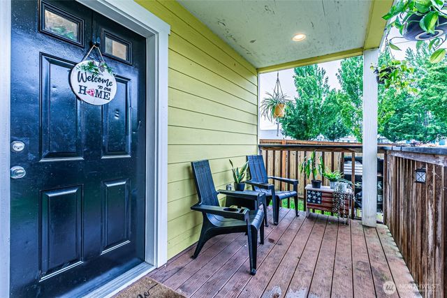 106 2nd Street NE, Yelm, WA 98597