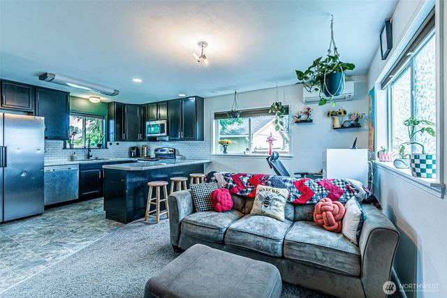 106 2nd Street NE, Yelm, WA 98597