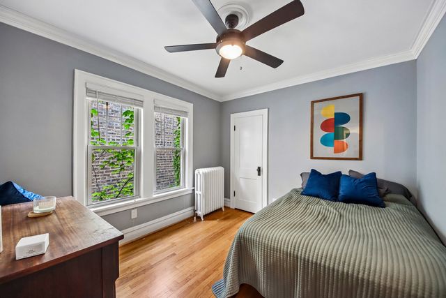 5643 N Campbell Avenue, Chicago, IL 60659
