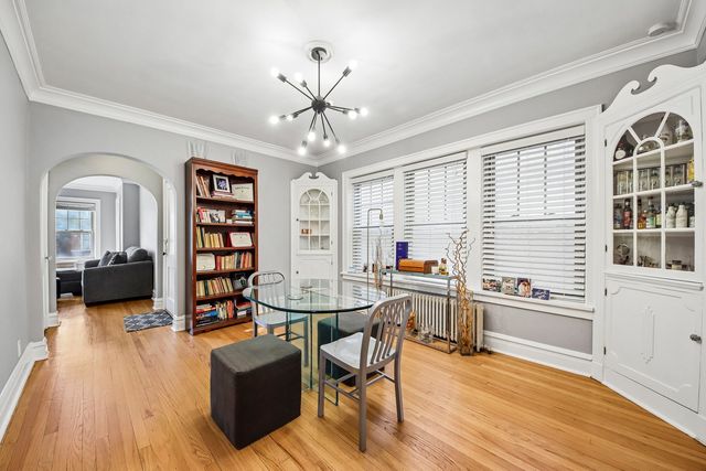 5643 N Campbell Avenue, Chicago, IL 60659