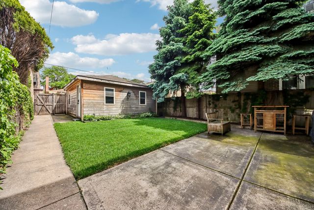 5643 N Campbell Avenue, Chicago, IL 60659