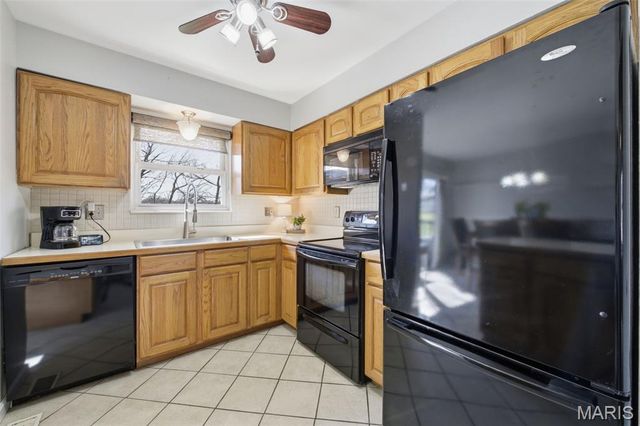 3869 Crystal Wood Drive, Arnold, MO 63010