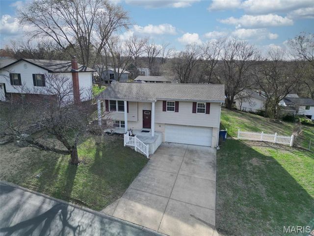 3869 Crystal Wood Drive, Arnold, MO 63010