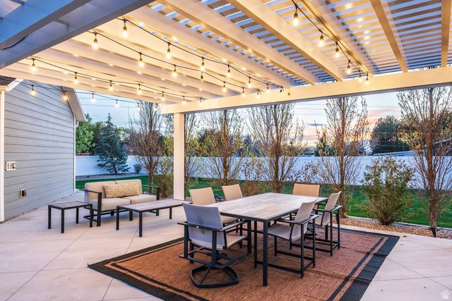 4739 W SNOWFLAKE DR, Highland, UT 84003