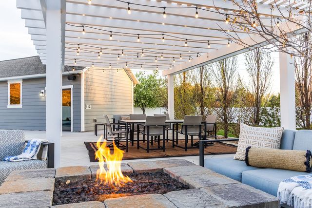 4739 W SNOWFLAKE DR, Highland, UT 84003