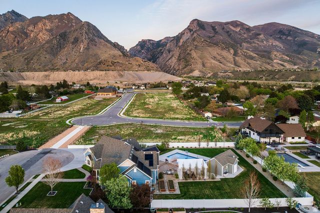 4739 W SNOWFLAKE DR, Highland, UT 84003