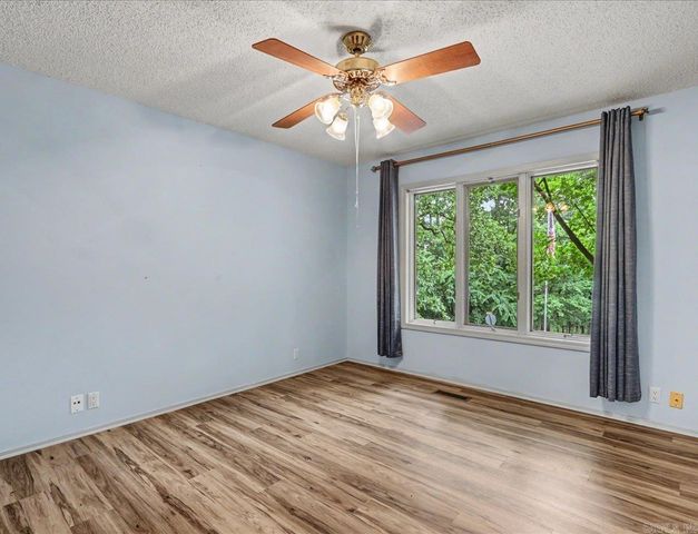 27 Murcia Way, Hot Springs, AR 71909