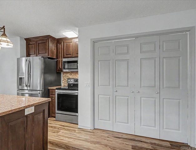 27 Murcia Way, Hot Springs, AR 71909