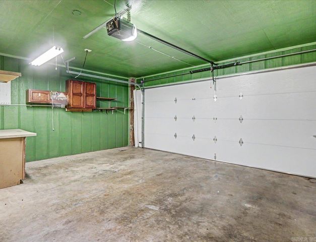 27 Murcia Way, Hot Springs, AR 71909