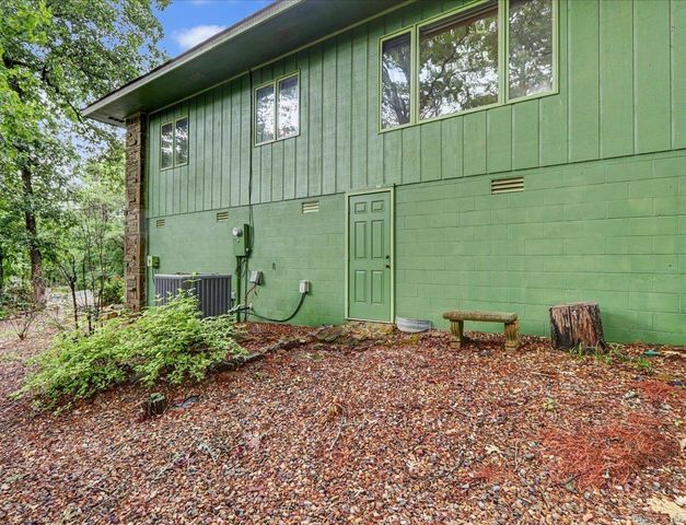 27 Murcia Way, Hot Springs, AR 71909