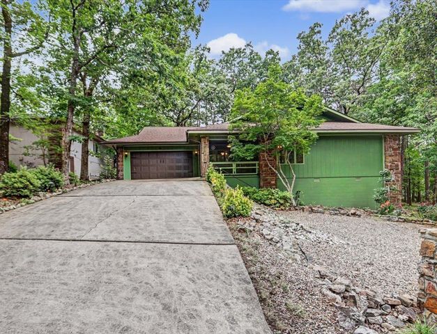 27 Murcia Way, Hot Springs, AR 71909