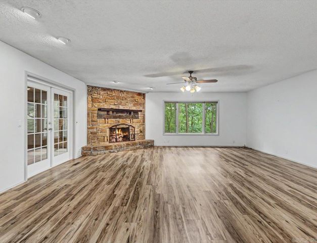 27 Murcia Way, Hot Springs, AR 71909