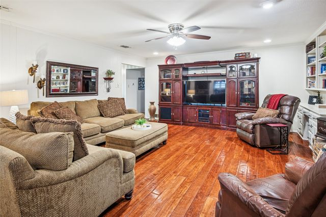 1401 Allegheny Drive, Arlington, TX 76012