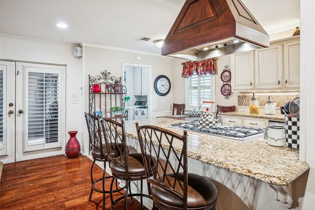 1401 Allegheny Drive, Arlington, TX 76012