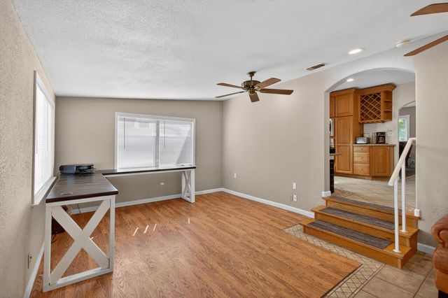 5700 Revelstok Dr, Sacramento, CA 95842