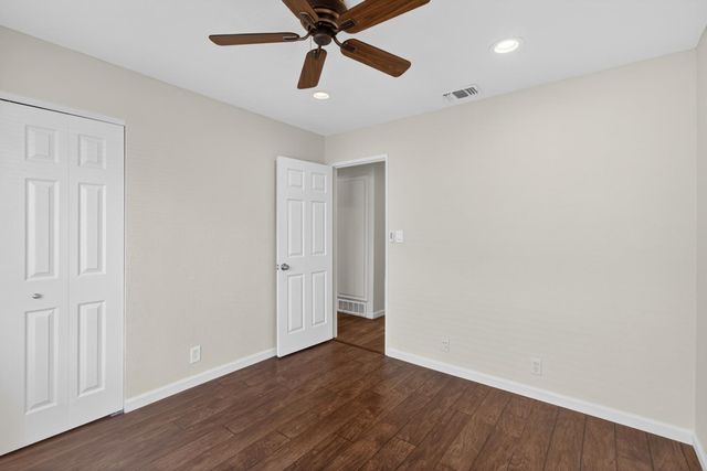 5700 Revelstok Dr, Sacramento, CA 95842