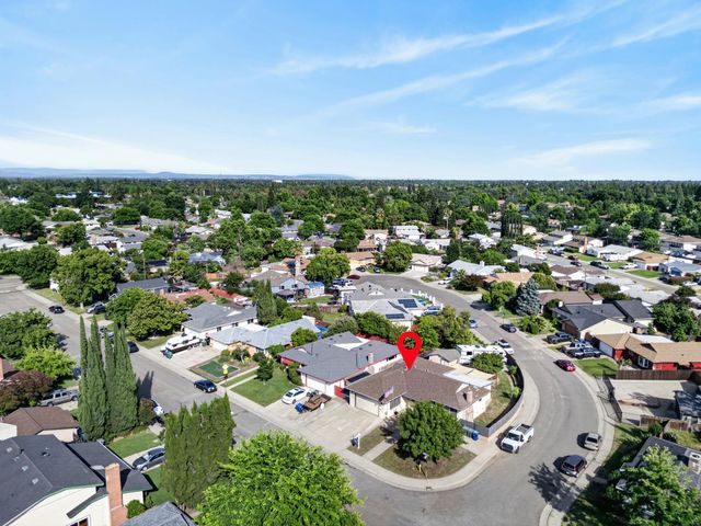 5700 Revelstok Dr, Sacramento, CA 95842