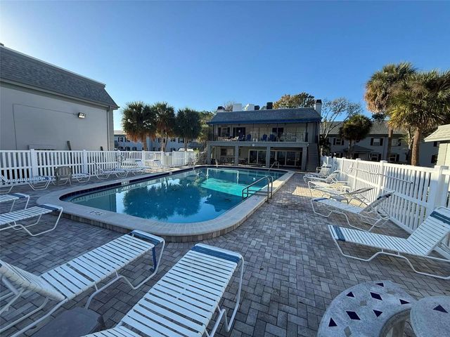 6960 SUNSET DRIVE S 2B, South Pasadena, FL 33707