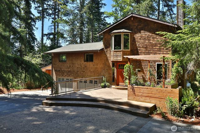 3370 East Harbor Road, Langley, WA 98260