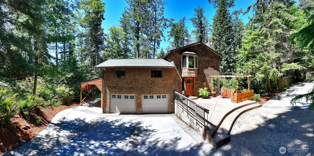 3370 East Harbor Road, Langley, WA 98260