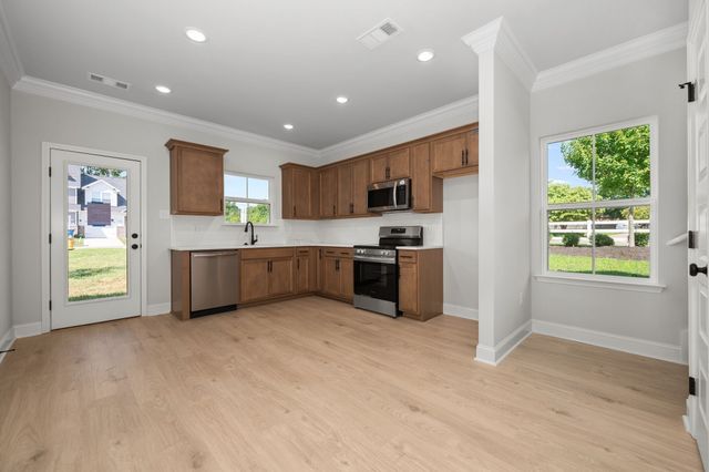 513 Rohan Dr, Murfreesboro, TN 37129