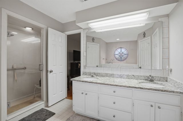 411 Whispering Hills Drive, Duncanville, TX 75137