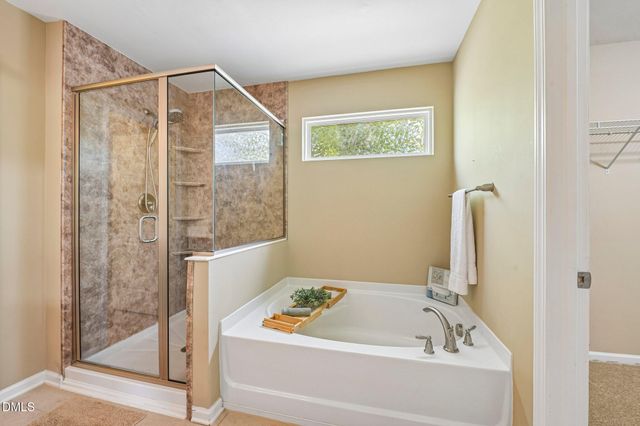 8008 Caithness Street, Raleigh, NC 27616