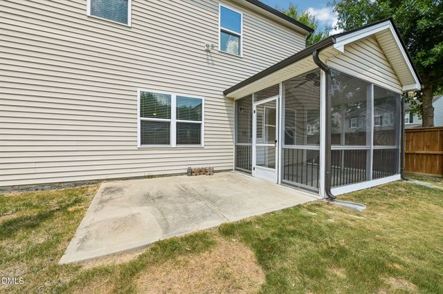 8008 Caithness Street, Raleigh, NC 27616