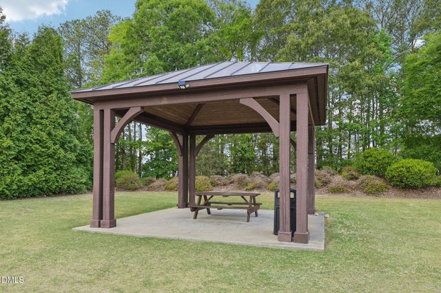 8008 Caithness Street, Raleigh, NC 27616