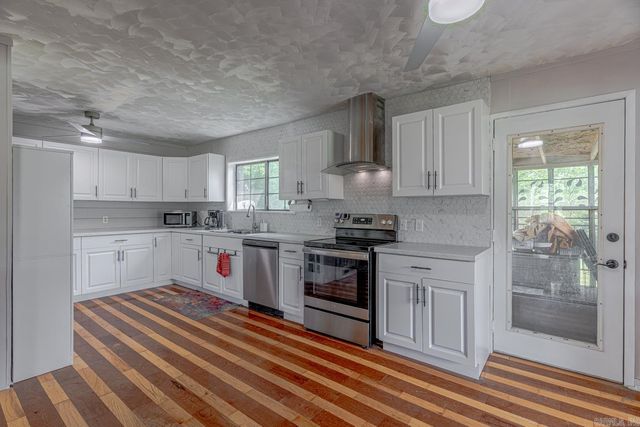 4874 Mountain View Road, Mountain View, AR 72560