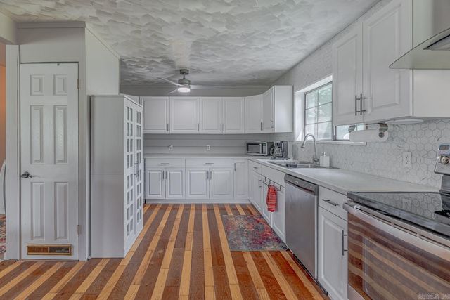 4874 Mountain View Road, Mountain View, AR 72560