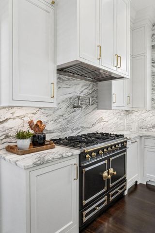 21 New Street, Charleston, SC 29401