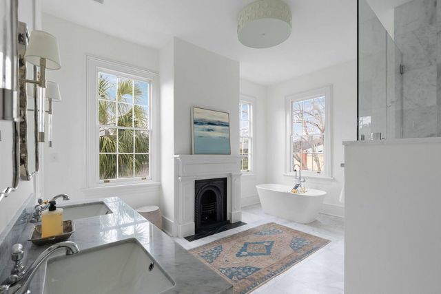 21 New Street, Charleston, SC 29401