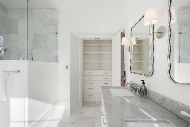 21 New Street, Charleston, SC 29401