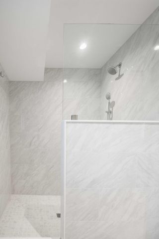 21 New Street, Charleston, SC 29401