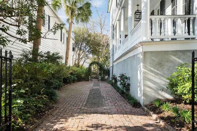 21 New Street, Charleston, SC 29401