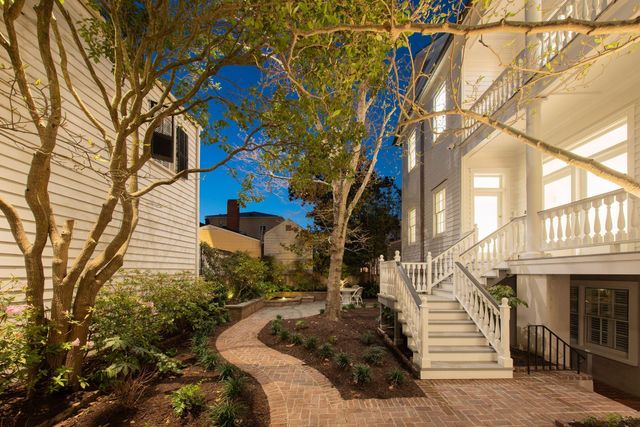 21 New Street, Charleston, SC 29401