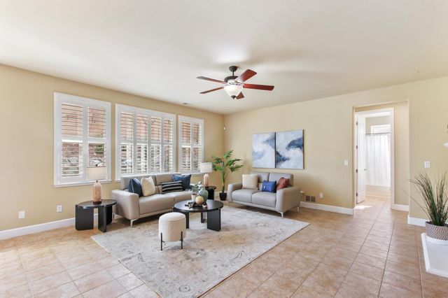 5950 Tanus Cir, Rocklin, CA 95677