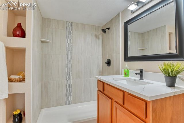 2112 Denton Grove 101, Colorado Springs, CO 80919