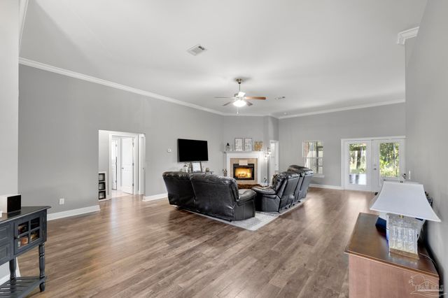 2350 Ash Dr, Navarre, FL 32566