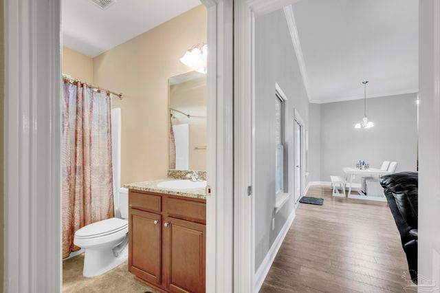 2350 Ash Dr, Navarre, FL 32566